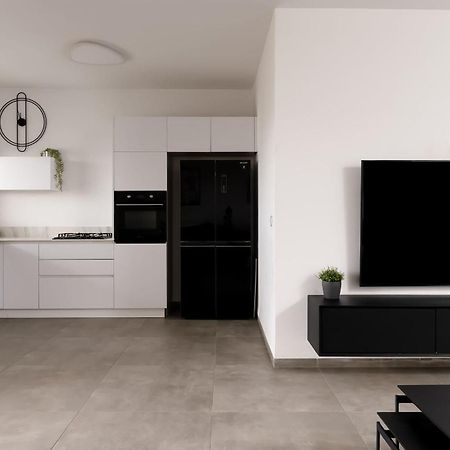 Stunning And Spacious In Kiryat Ata Qiryat Ata Екстер'єр фото