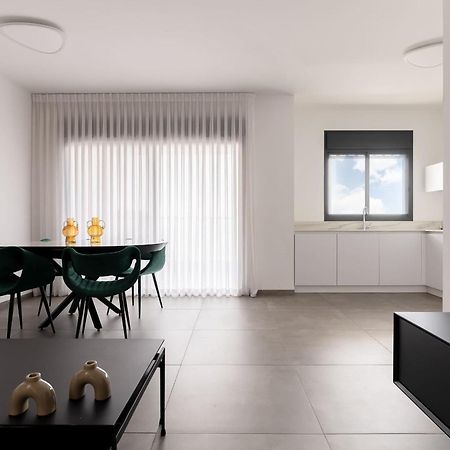 Stunning And Spacious In Kiryat Ata Qiryat Ata Екстер'єр фото